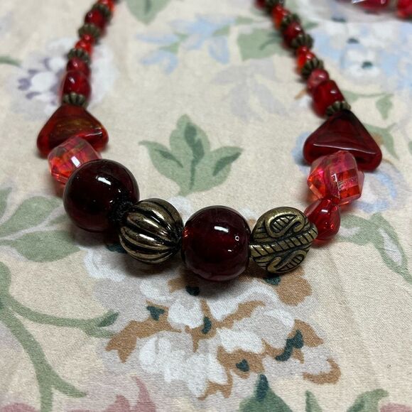 Necklace and bracelets - Picture 4 of 11